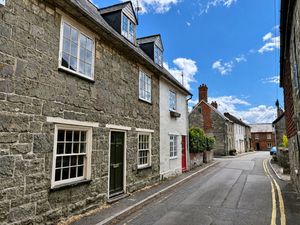 11PP_Street Scene- click for photo gallery